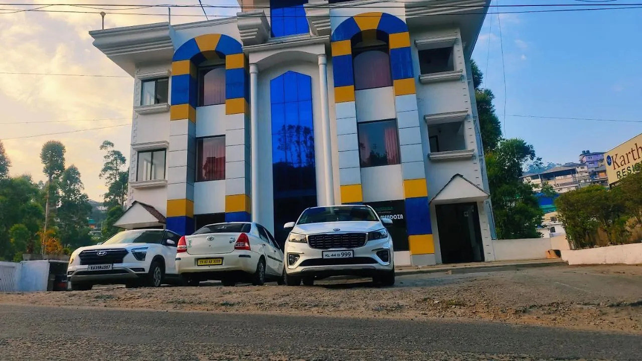 Lumino Karthika Hotel Munnar